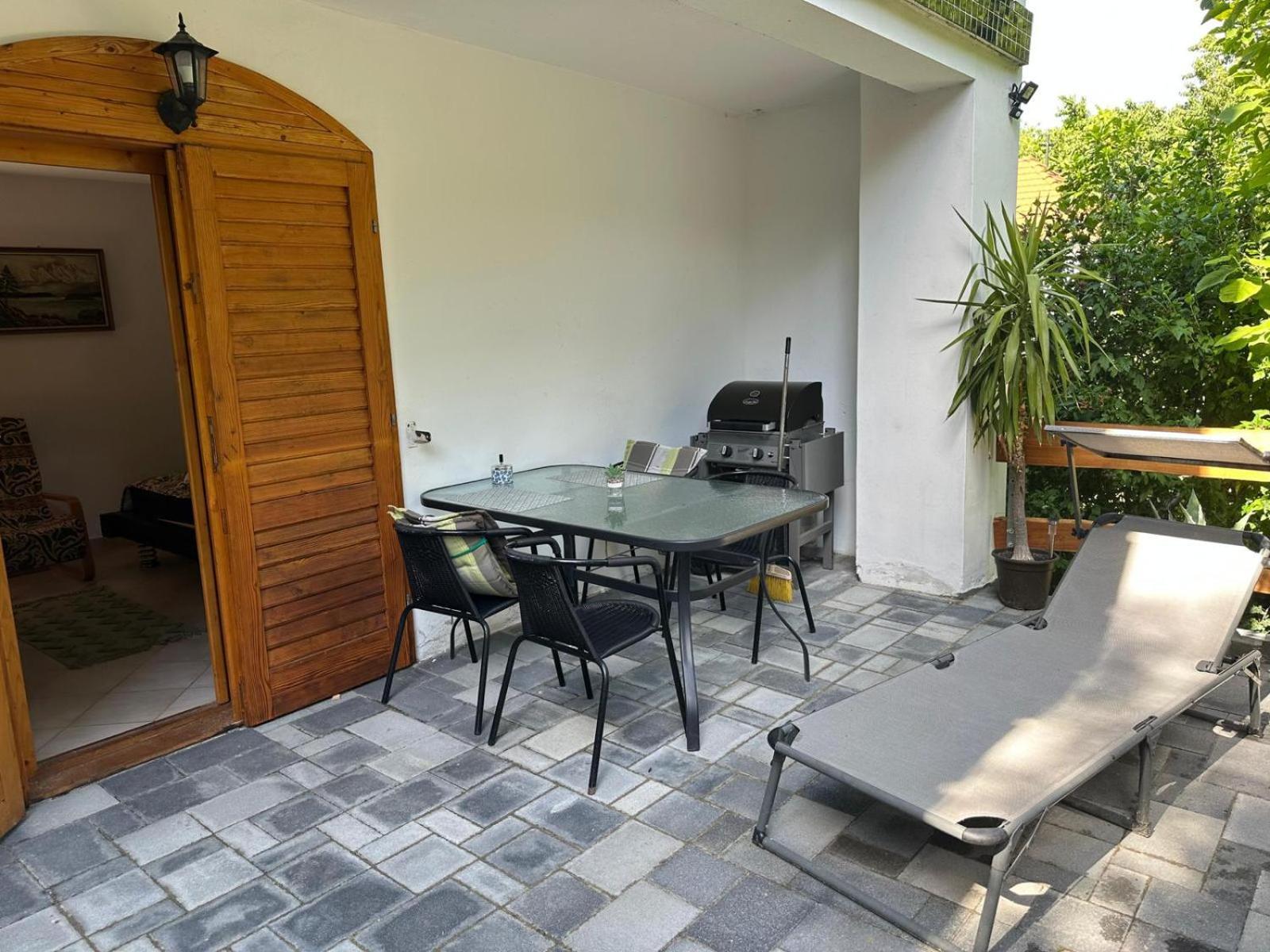 Parraghegy Apartman Villa Zalaszanto Eksteriør billede
